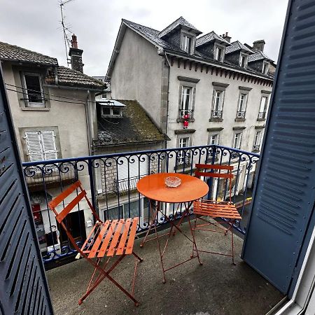 Belle Maison De Ville Au Coeur Du Village De Montagne Vic-sur-Cere Ngoại thất bức ảnh