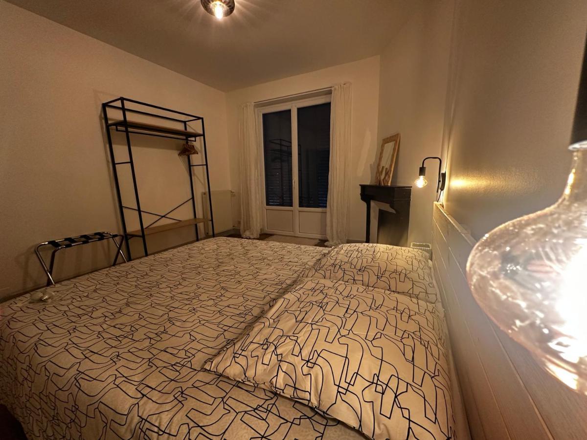 Belle Maison De Ville Au Coeur Du Village De Montagne Vic-sur-Cere Ngoại thất bức ảnh